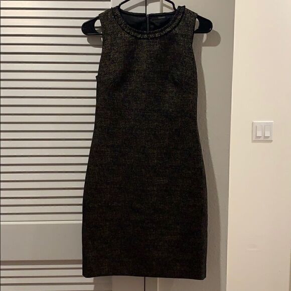 Tahari Black Sheath Dress with Gold Thread Sz 2 - Picture 1 of 4
